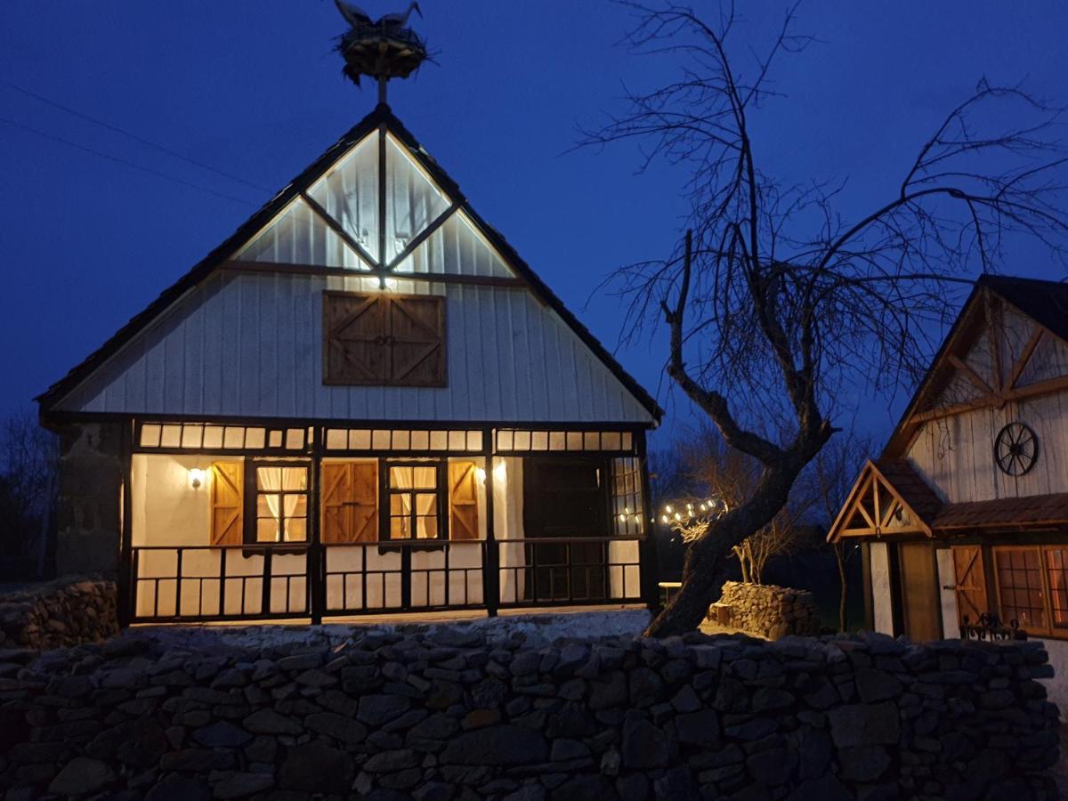Hnameni Bovadzor Lodge Buitenkant foto