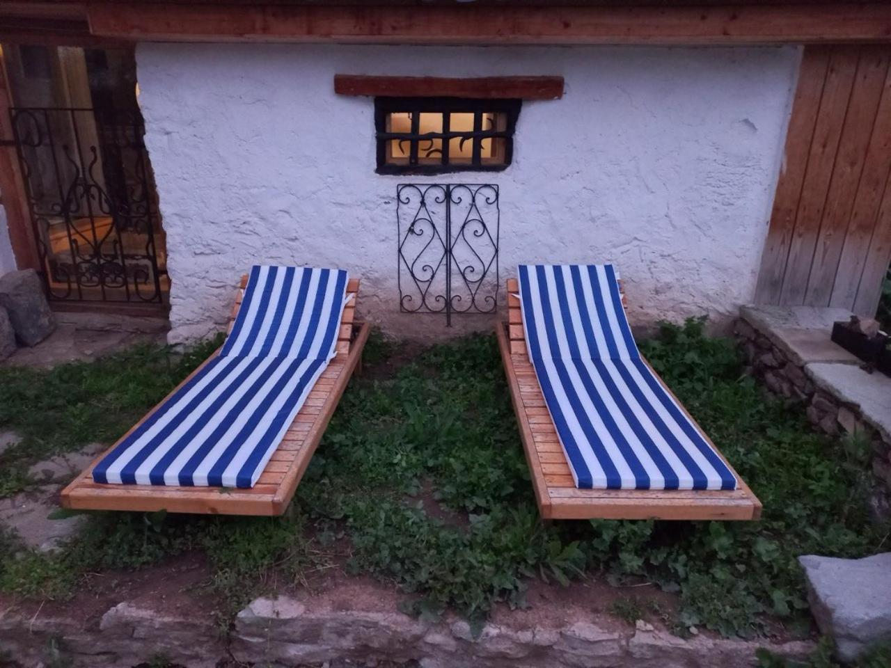 Hnameni Bovadzor Lodge Buitenkant foto