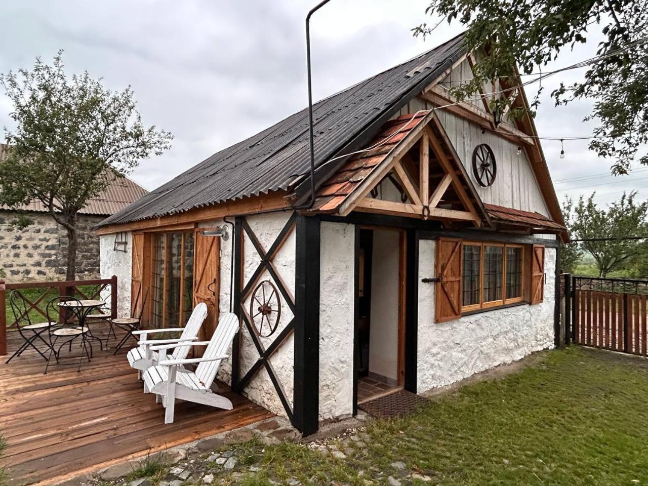 Hnameni Bovadzor Lodge Buitenkant foto