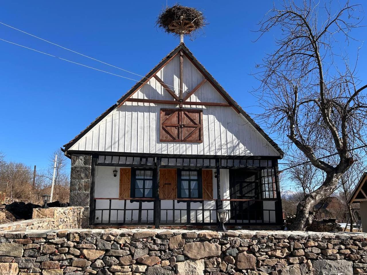 Hnameni Bovadzor Lodge Buitenkant foto